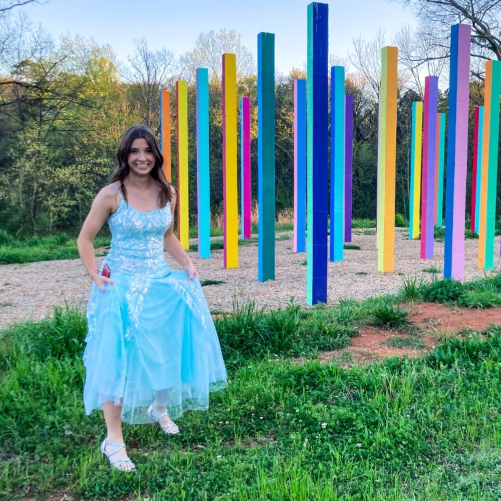 Meet your Posher, Holly